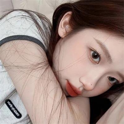 六座柴契尔夫人像